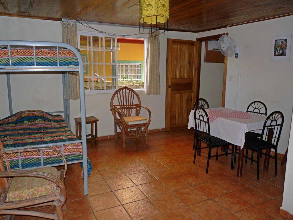 Hotel Posada Isla Chica Bocas del Toro Room photo